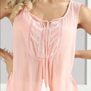 NWT Suzanne Betro Sz L Pink sheer SS top with ruffle